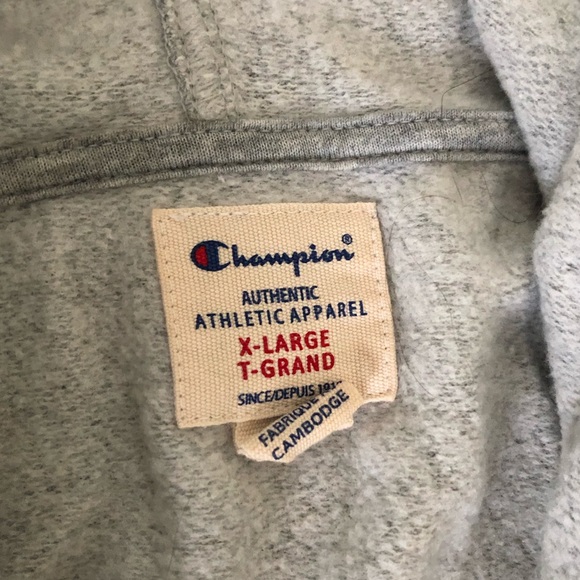 Kids XL Champion zip up sweater - Picture 3 of 3